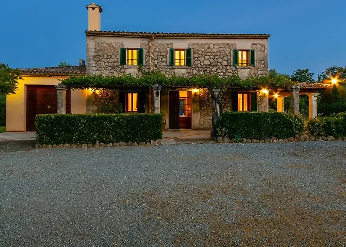 La Sort Gran In By Homevillas360 Вилла